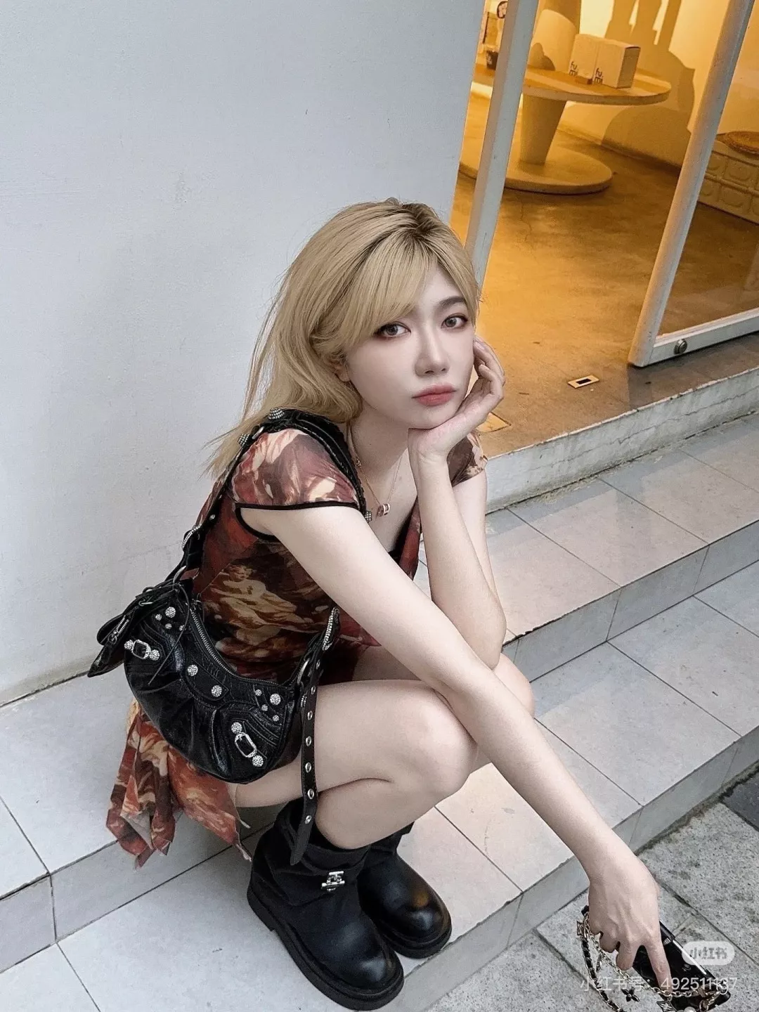 발렌시아가 르카골 반달 셔링 숄더백 상세 이미지 23