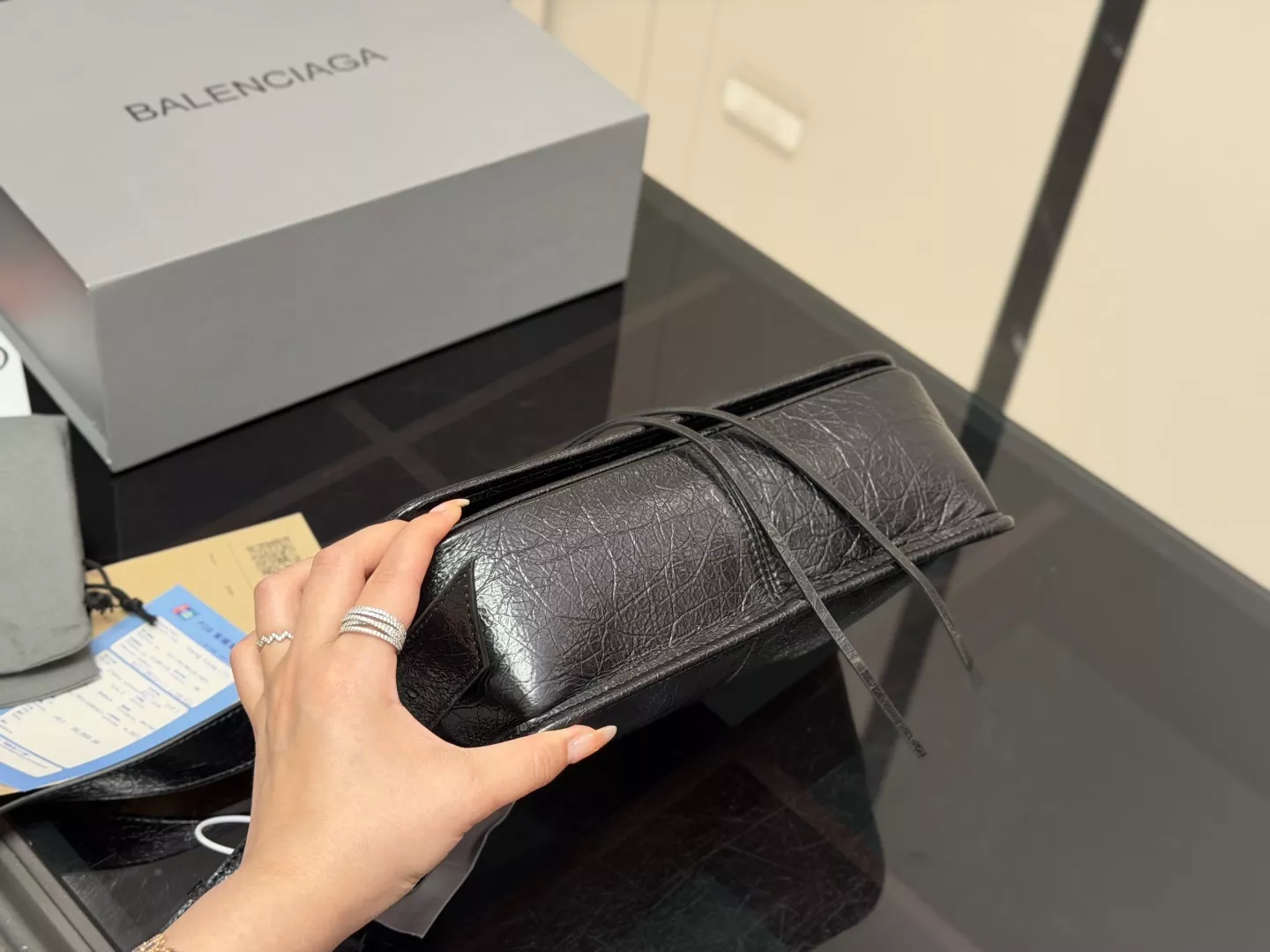 발렌시아가 클래식 모터사이클 메신저백 상세 이미지 9