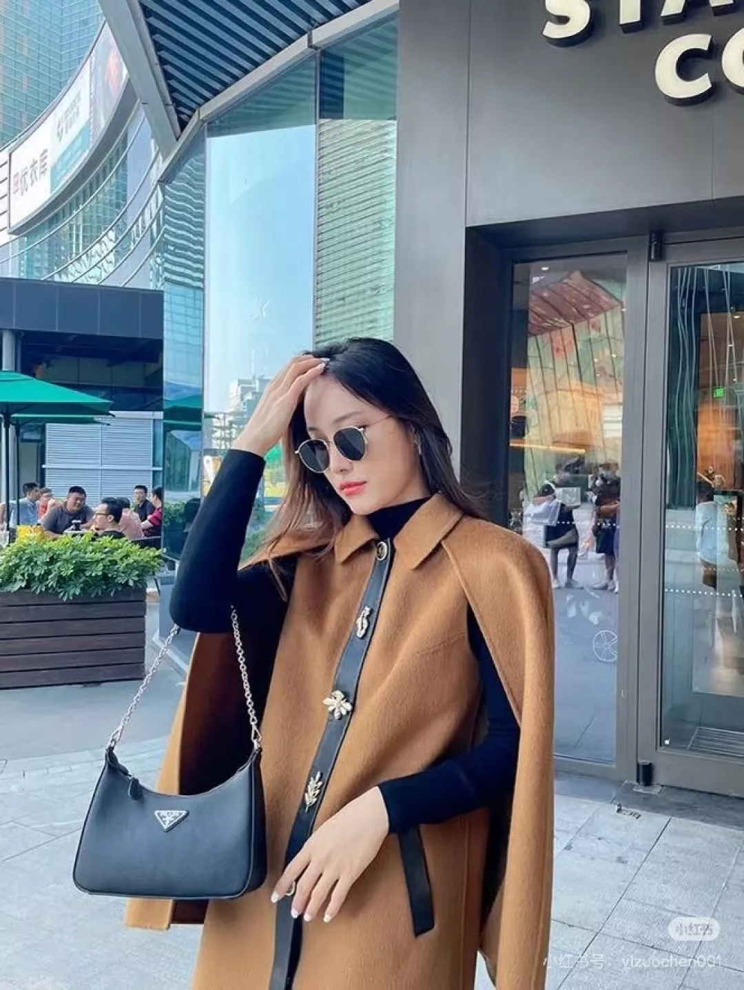 프라다 삼합 구성 나일론 호보백 상세 이미지 24