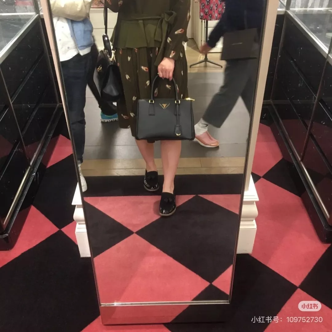 프라다 사피아노 스타일 미니 토트백 상세 이미지 20