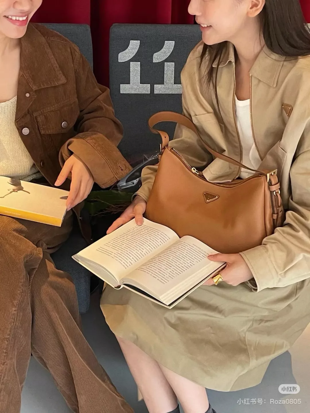 프라다 빈티지 호보 쉐입 호보백 상세 이미지 29