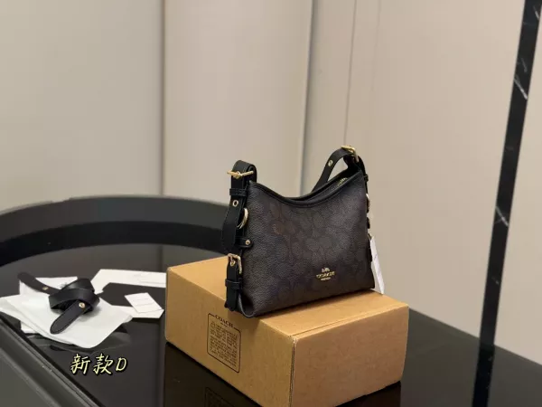 코치 로렐 자카드 호보 숄더백