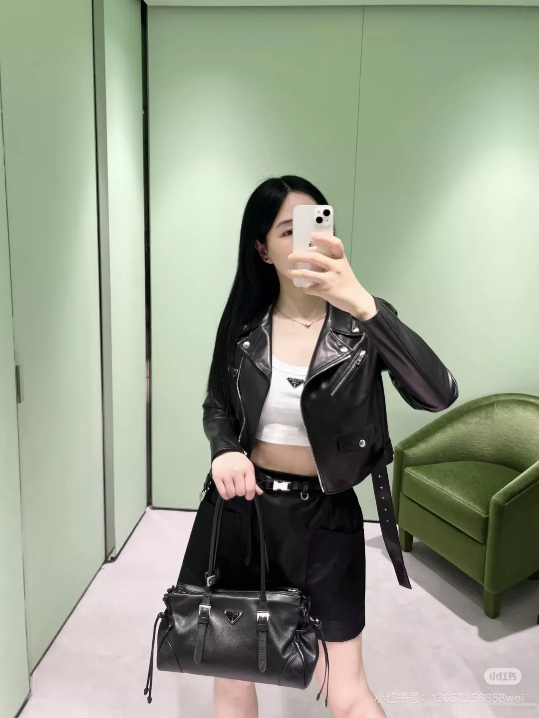 프라다 소프트 레더 복고 무드 토트백 상세 이미지 17