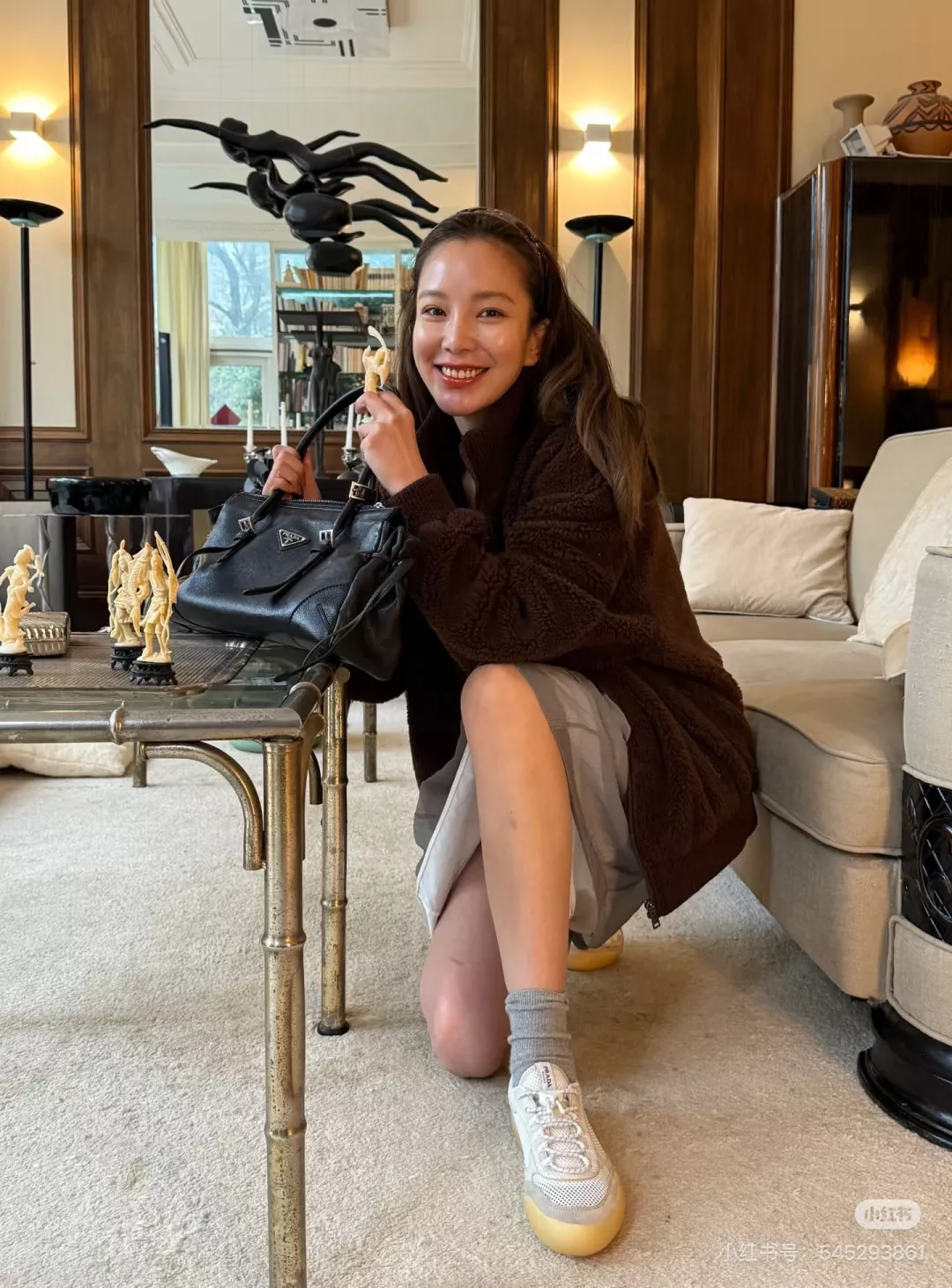 프라다 소프트 레더 복고 무드 토트백 상세 이미지 22