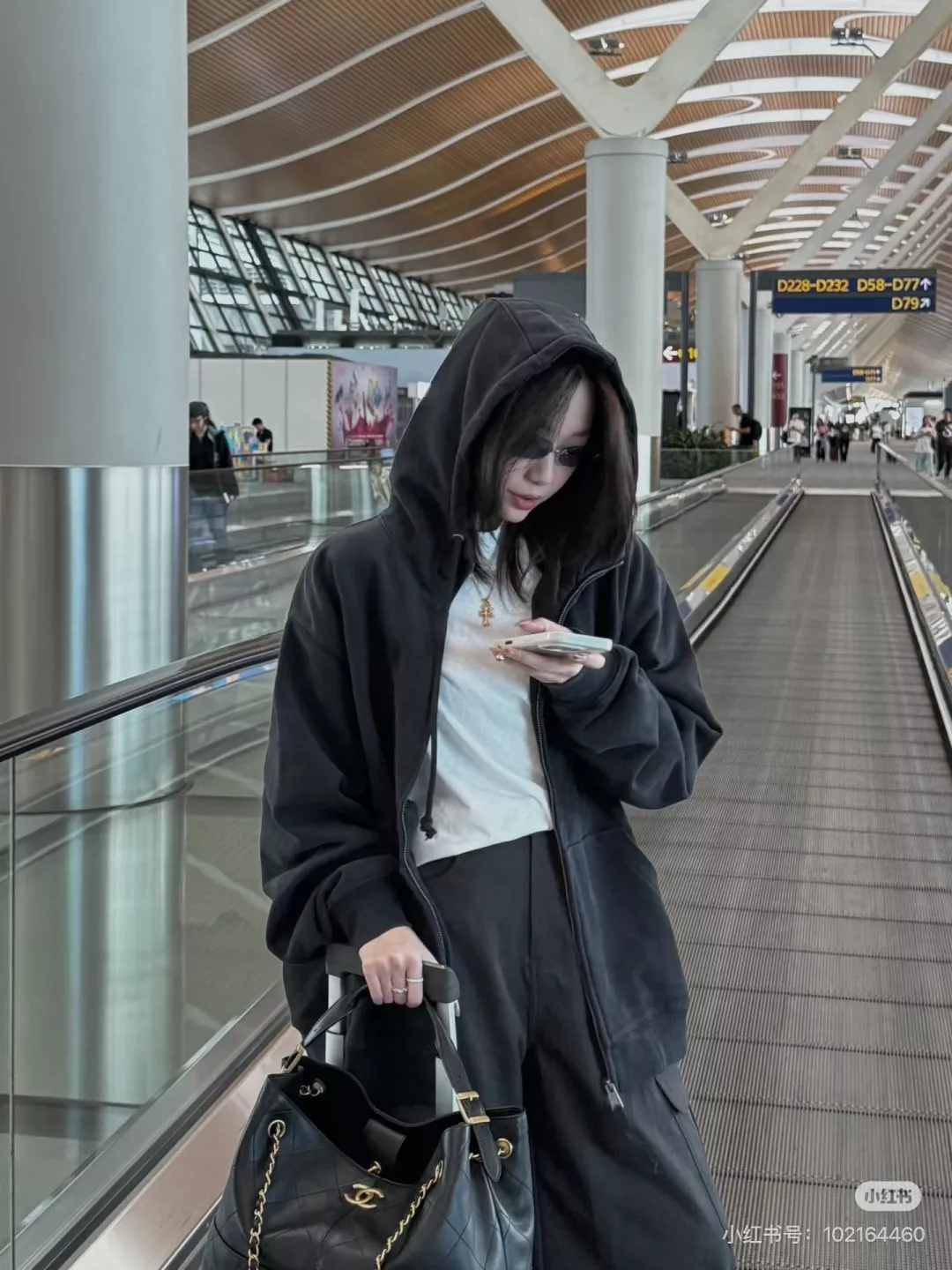 샤넬 퀼팅 체인 스트랩 숄더백 상세 이미지 23
