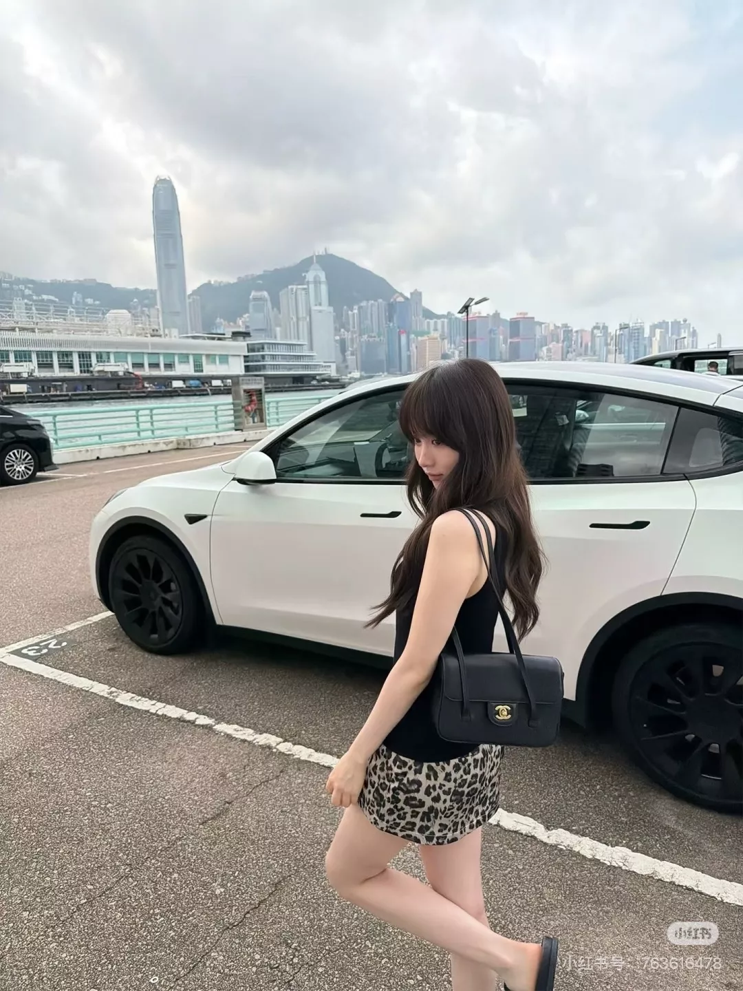 샤넬 플랩 더블 씨 잠금 숄더백 상세 이미지 21