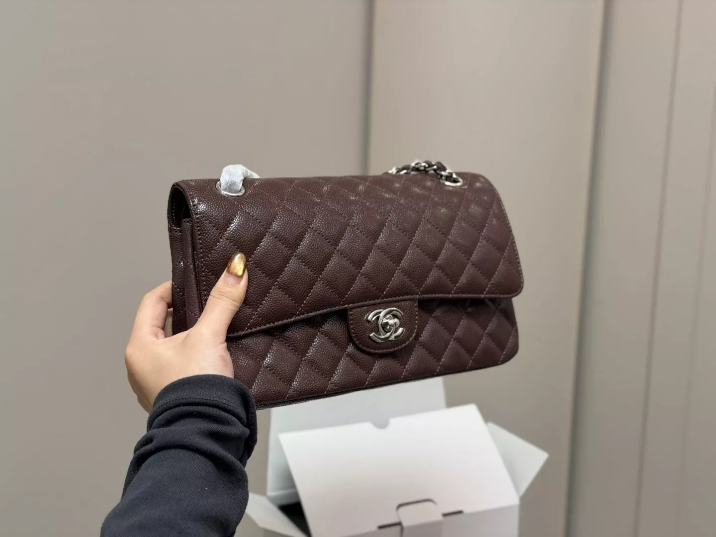 샤넬 캐비어 퀼팅 체인 숄더백 상세 이미지 19