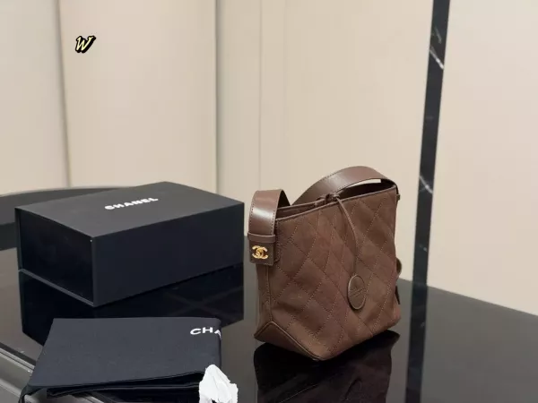 샤넬 스웨이드 버킷백 브라운