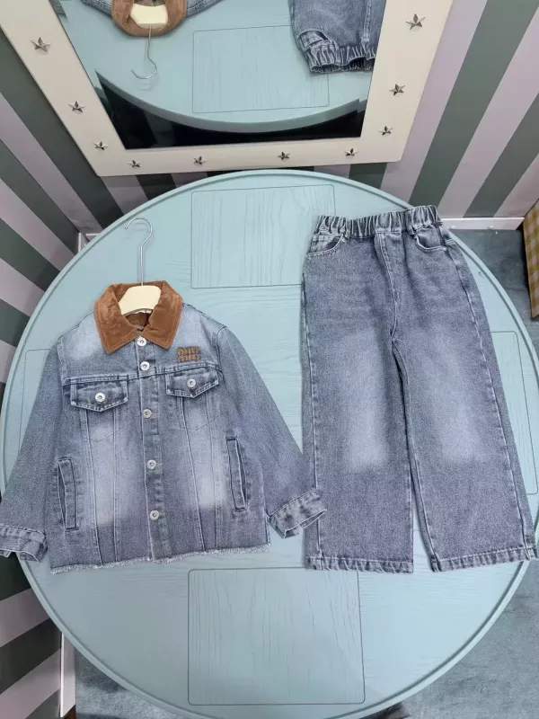 미우미우 자수 데님 아동용 상하의 세트
