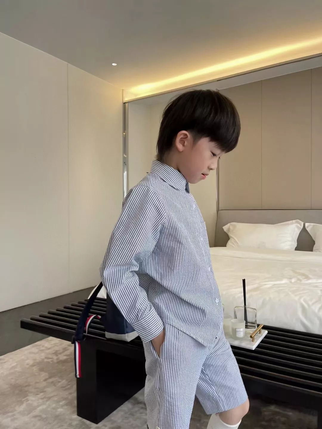톰브라운 스트라이프 시어서커 아동용 긴소매 셔츠 상세 이미지 15