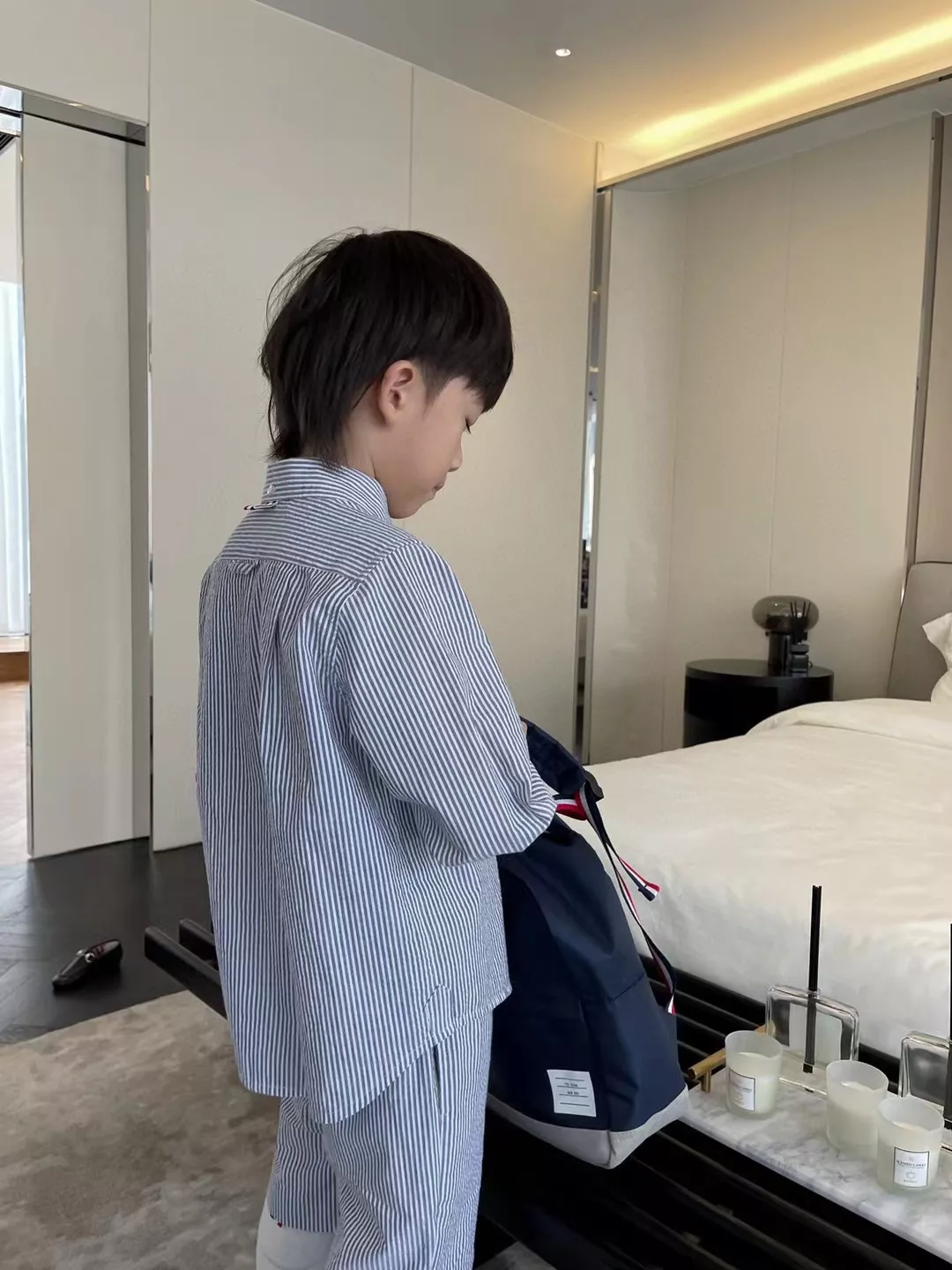 톰브라운 스트라이프 시어서커 아동용 긴소매 셔츠 상세 이미지 18