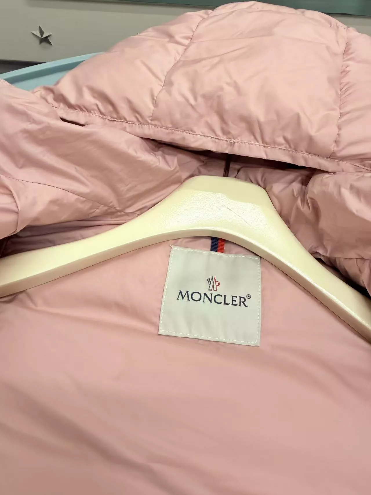 몽클레어 후드 탈부착 아동용 롱 패딩 상세 이미지 6
