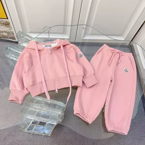 몽클레어 와펜 장식 반집업 후드 상하의 세트