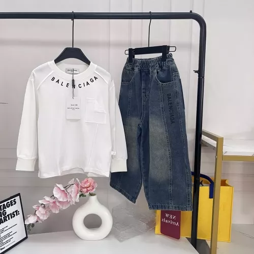 발렌시아가 레터링 긴소매 티셔츠 데님 팬츠 세트