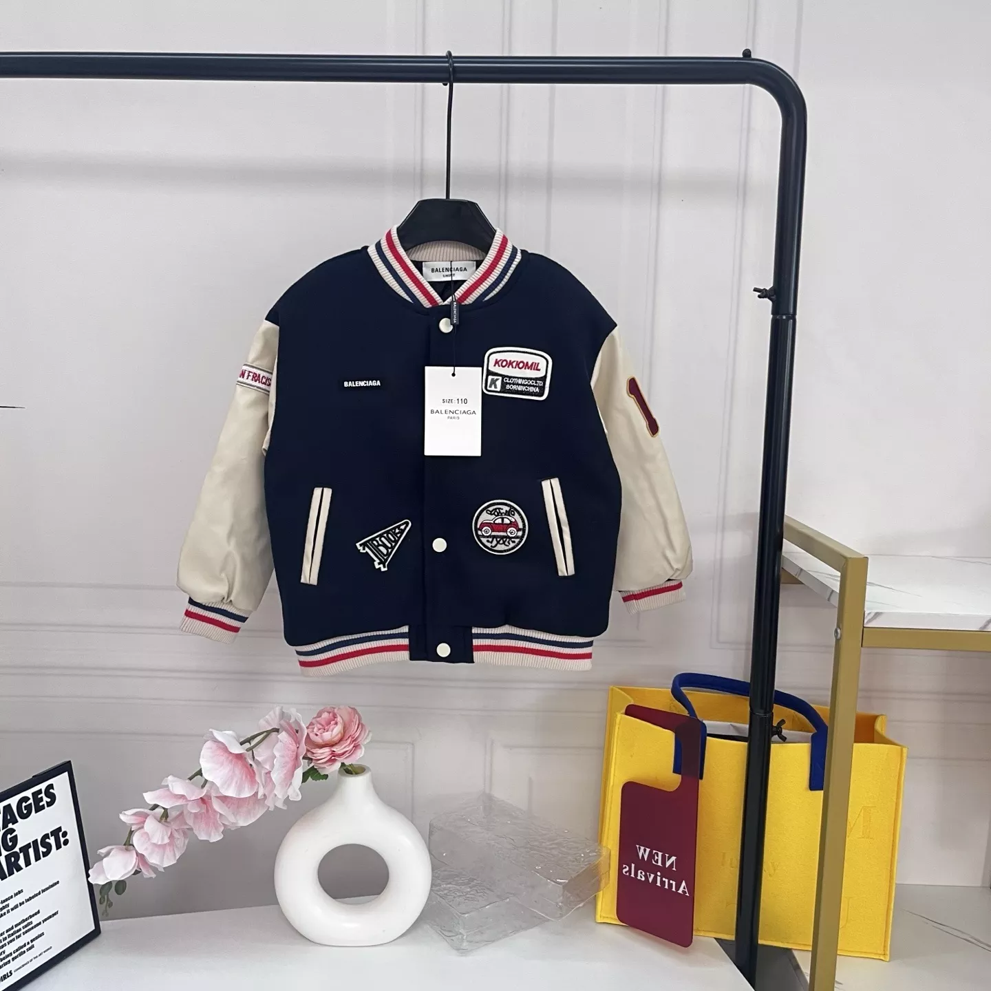발렌시아가 자수 패치 배색 아동용 버튼 재킷 상세 이미지 1