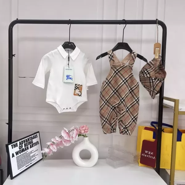 버버리 체크 멜빵 팬츠 유아용 상하의 세트