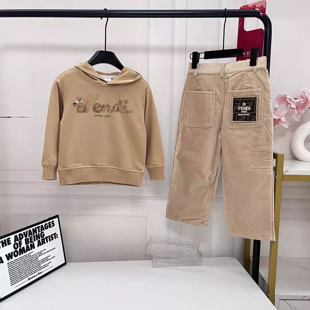 펜디 다람쥐 후드 코듀로이 아동용 상하의 세트