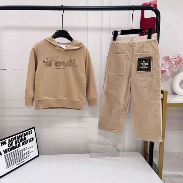 펜디 다람쥐 후드 코듀로이 아동용 상하의 세트