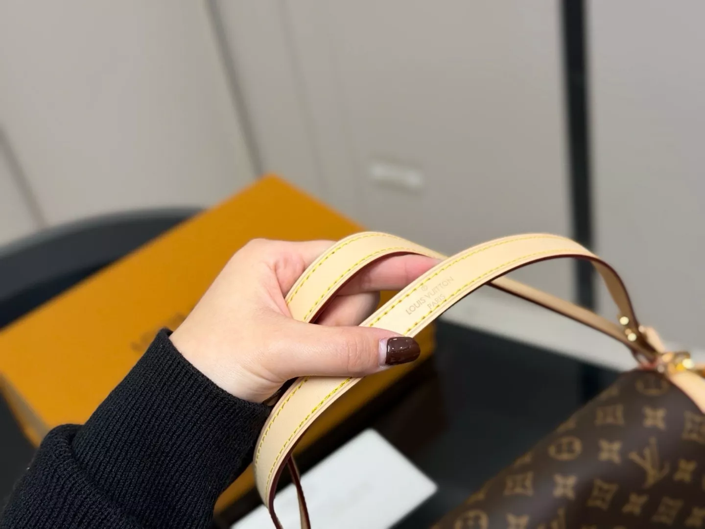 루이비통 모노그램 플랩 스트랩 메신저백 상세 이미지 3