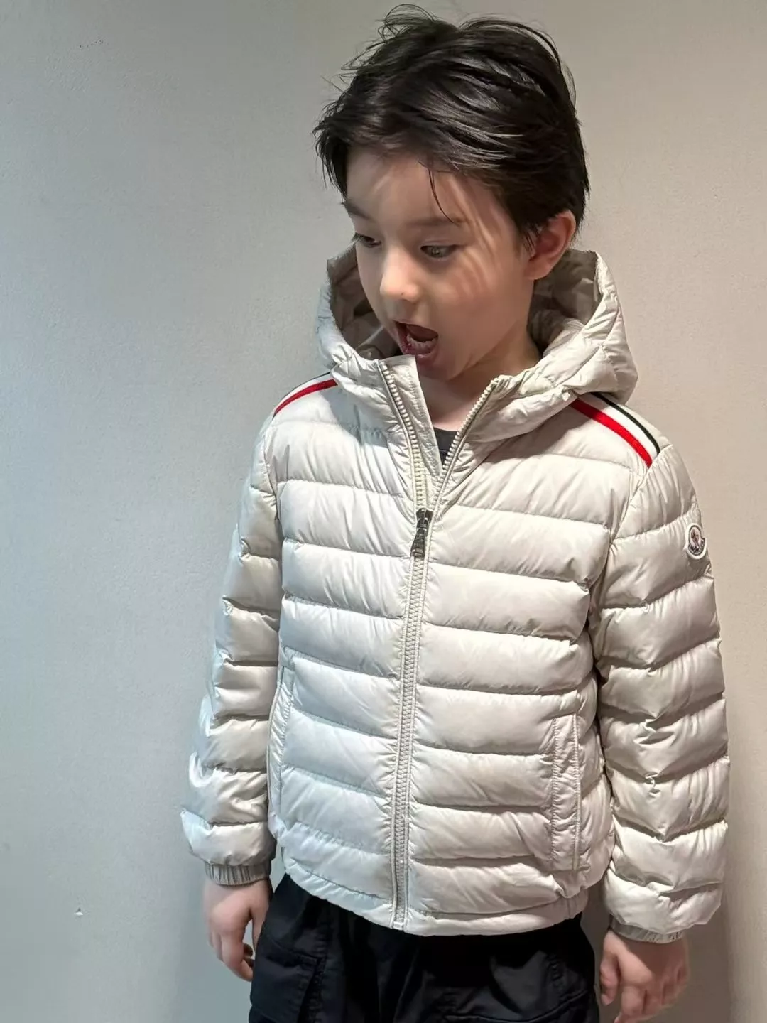 몽클레어 구스다운 아동용 쇼트 패딩 상세 이미지 15