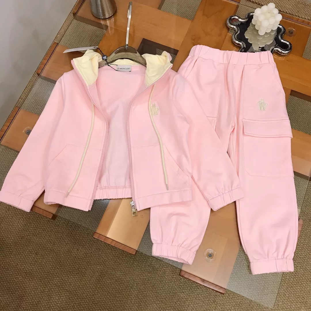 몽클레어 후드 집업 자수 아동용 상하의 세트 상세 이미지 3