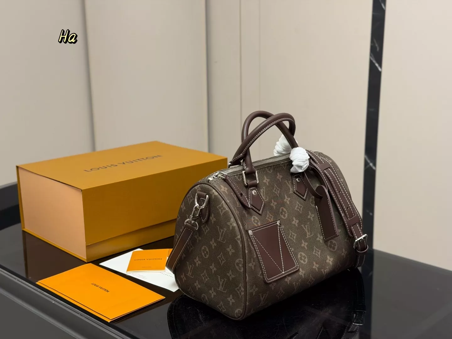 루이비통 모노그램 지퍼 여밈 탑핸들 보스턴백 상세 이미지 5