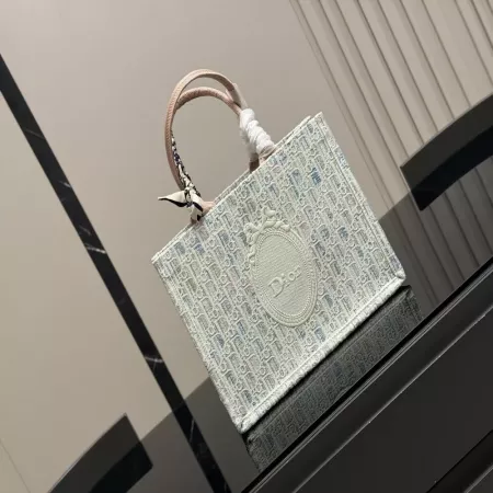디올 패턴 자카드 더블 핸들 쇼퍼백