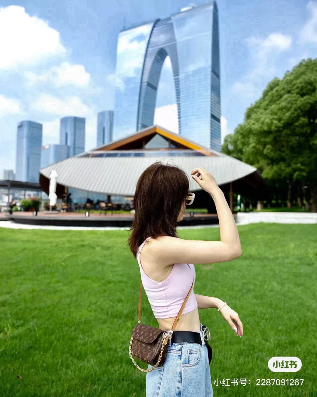 루이비통 모노그램 플랩 더블 체인 바게트백 상세 이미지 23