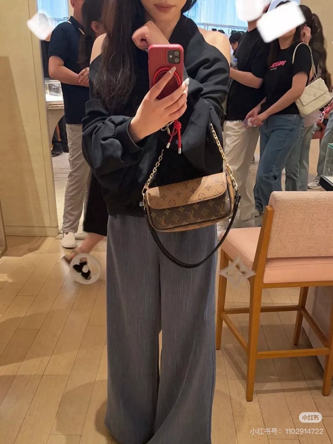 루이비통 모노그램 플랩 더블 체인 바게트백 상세 이미지 30