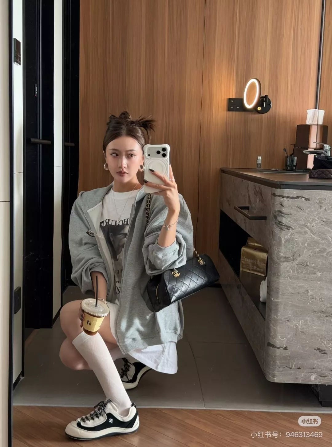 샤넬 더블 로고 스웨이드 체인 바게트백 상세 이미지 13