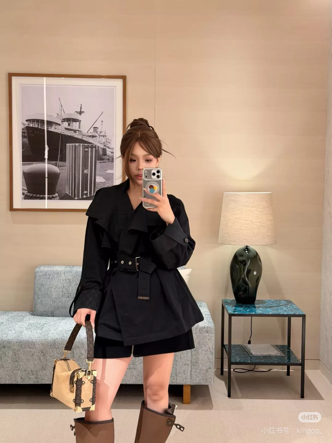 루이비통 모노그램 패턴 라운드 박스형 트렁크백 상세 이미지 25