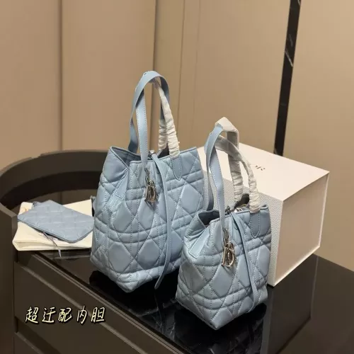 디올 퀼팅 패턴 더블 핸들 토트백