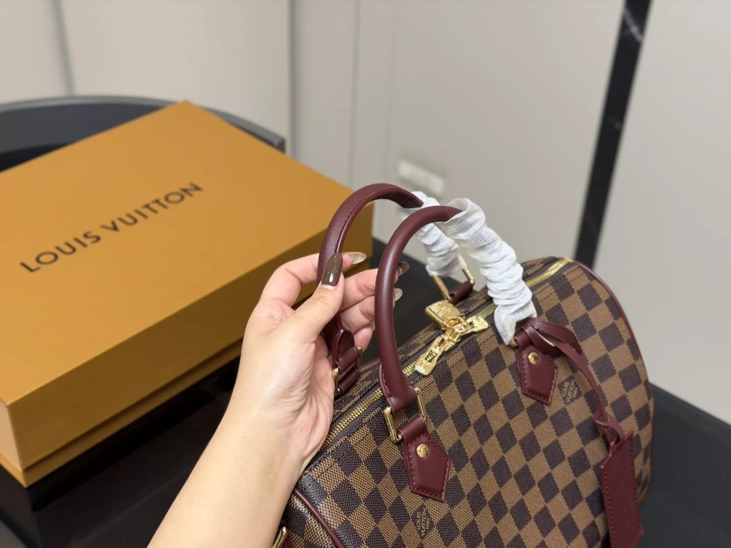 루이비통 체커 패턴 더블 핸들 지퍼 보스턴백 상세 이미지 3