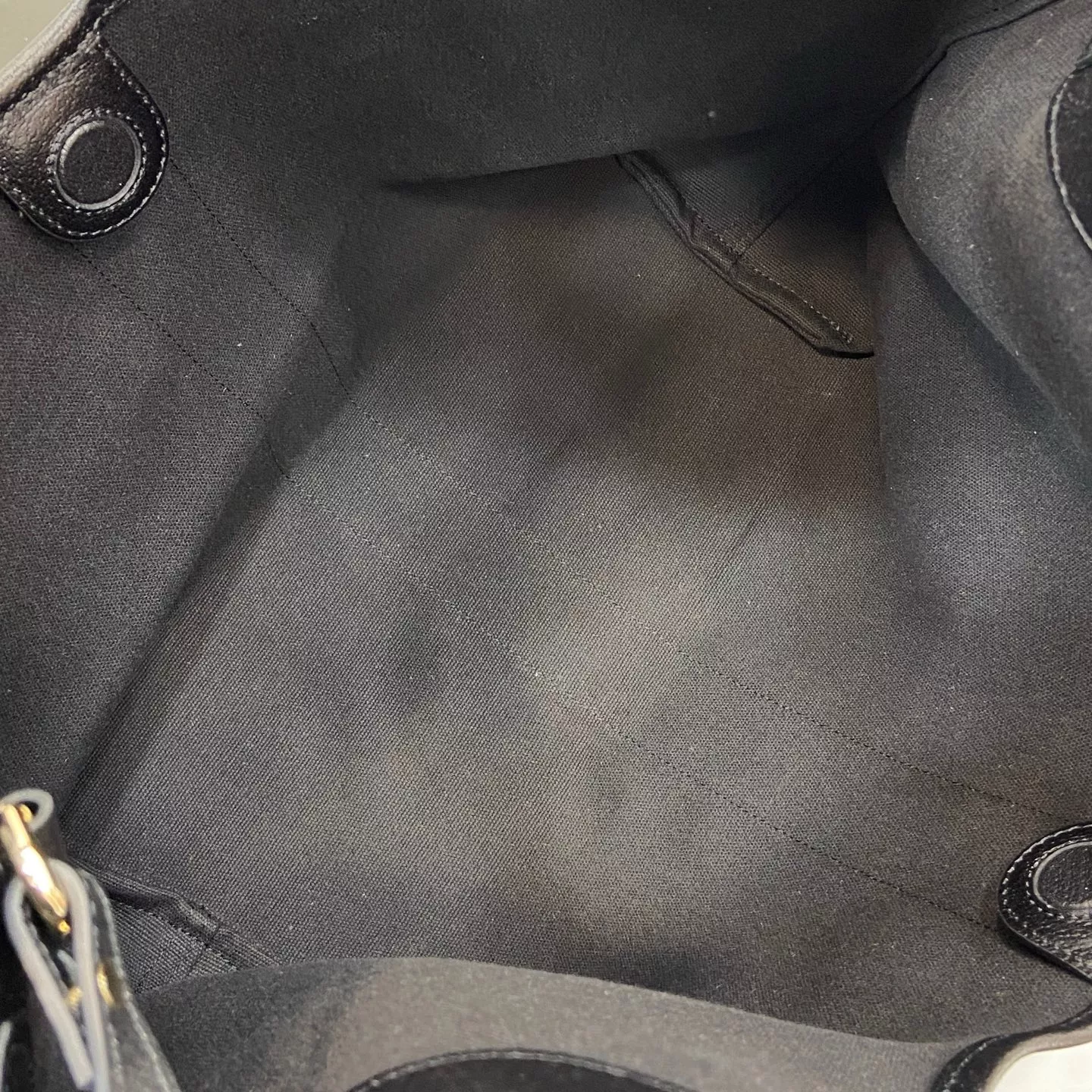 구찌 모노그램 캔버스 웨빙 대용량 쇼퍼백 상세 이미지 9