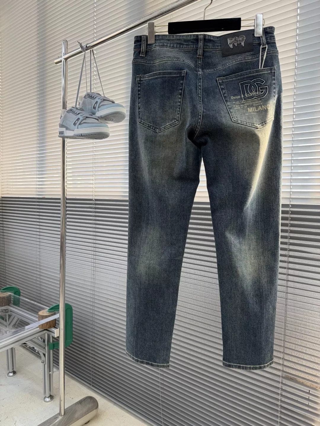 돌체앤가바나 빈티지 워싱 일자핏 남녀공용 데님 팬츠 상세 이미지 2