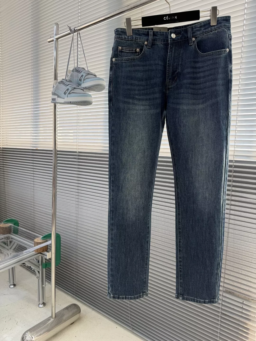 디올 빈티지 워싱 일자핏 남녀공용 데님 팬츠 상세 이미지 1