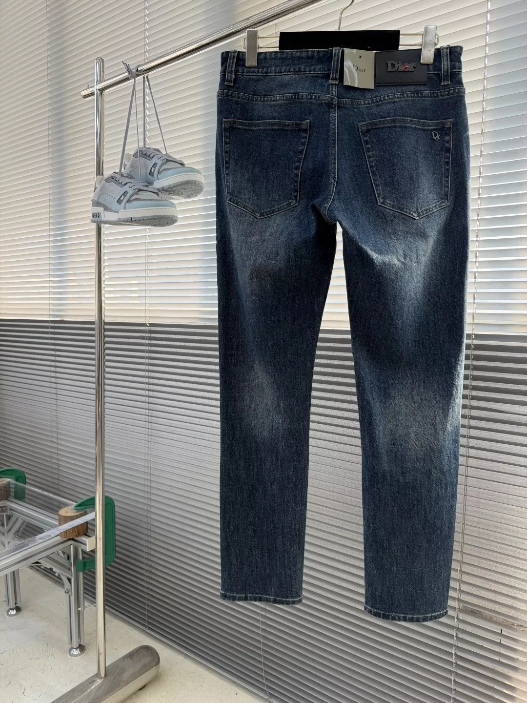 디올 빈티지 워싱 일자핏 남녀공용 데님 팬츠 상세 이미지 2