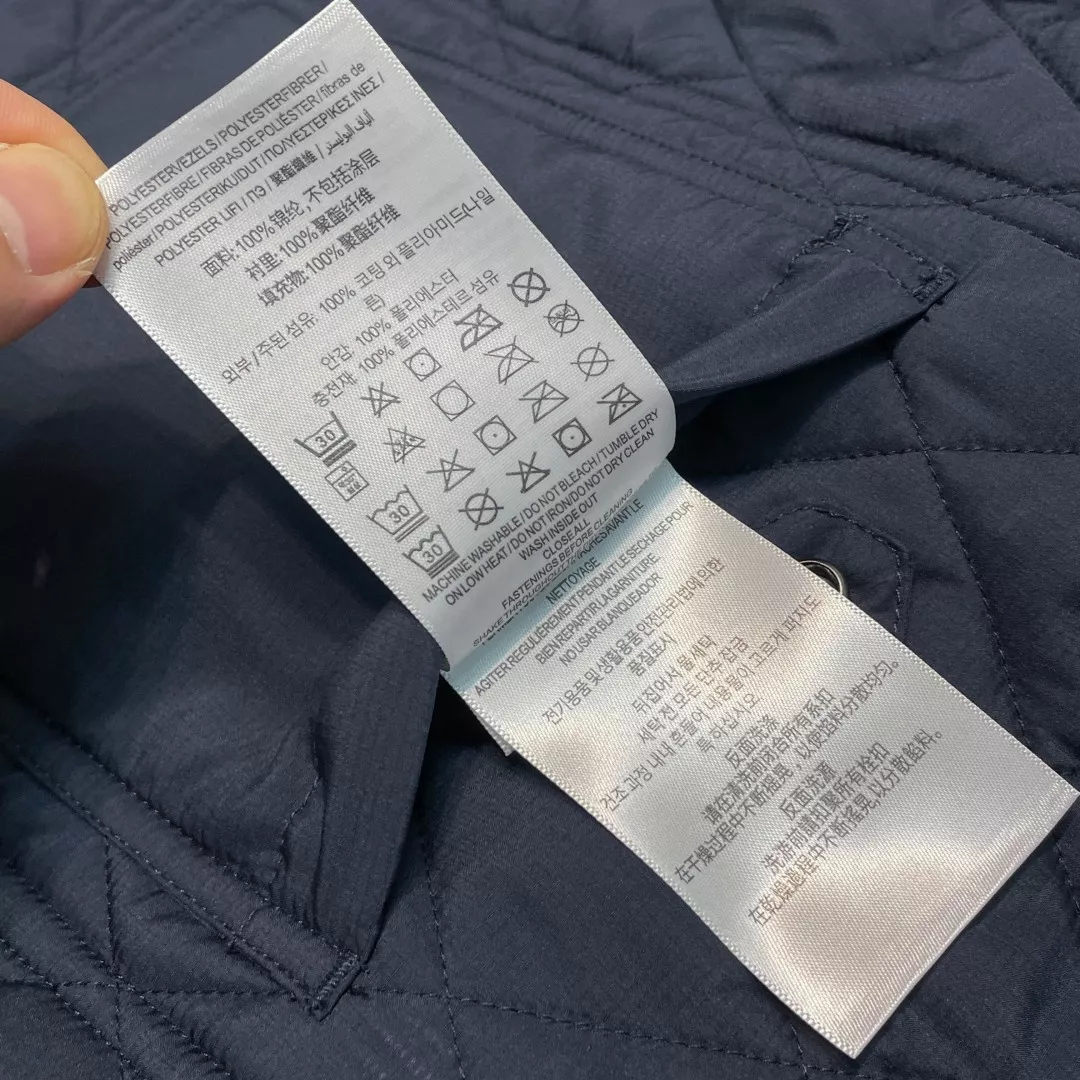 버버리 다이아 퀼팅 나일론 남녀공용 쇼트 패딩 상세 이미지 18
