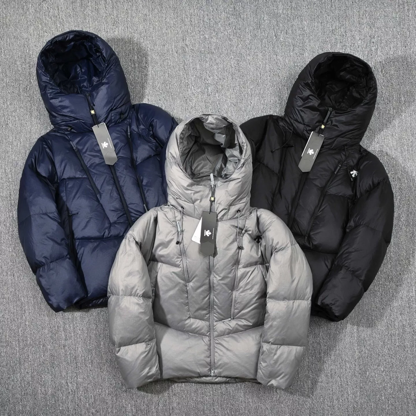 데상트 후드 덕다운 남녀공용 쇼트 패딩 상세 이미지 20