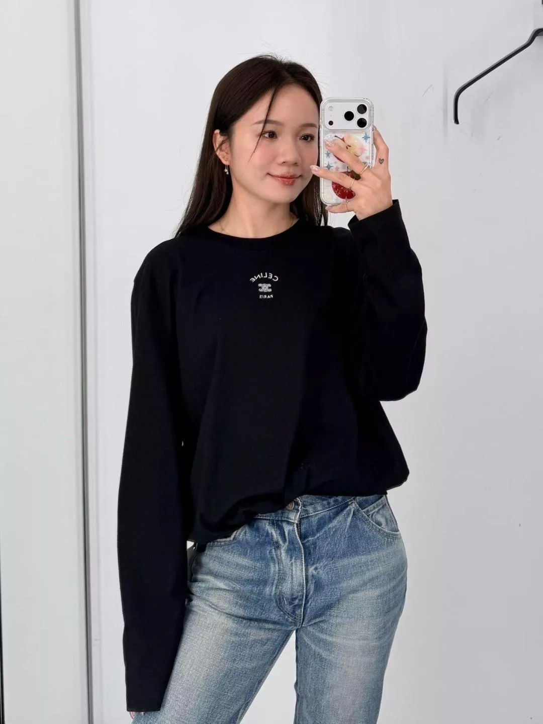 셀린느 입체 자수 루즈핏 남녀공용 긴소매 티셔츠 상세 이미지 14