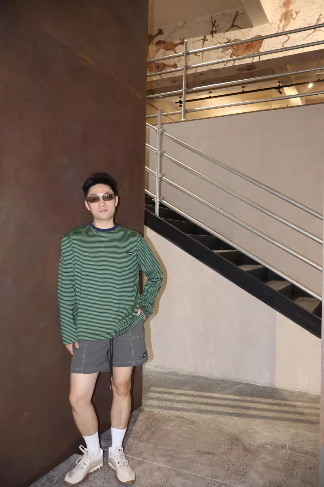 미우미우 잔줄무늬 면 남녀공용 긴소매 티셔츠 상세 이미지 11