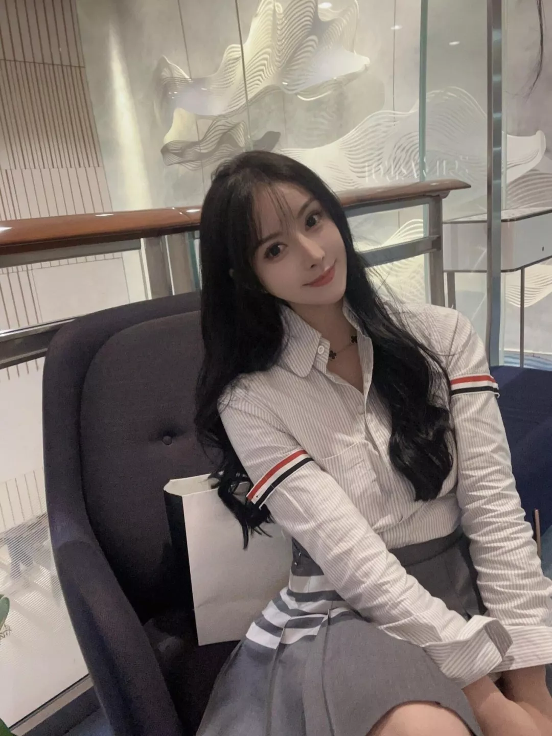 톰브라운 면 스트라이프 남녀공용 긴소매 셔츠 상세 이미지 13