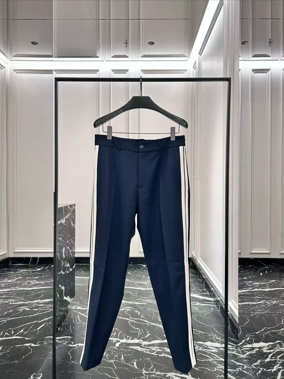 몽클레어 배색 테이프 남녀공용 상하의 세트 상세 이미지 20