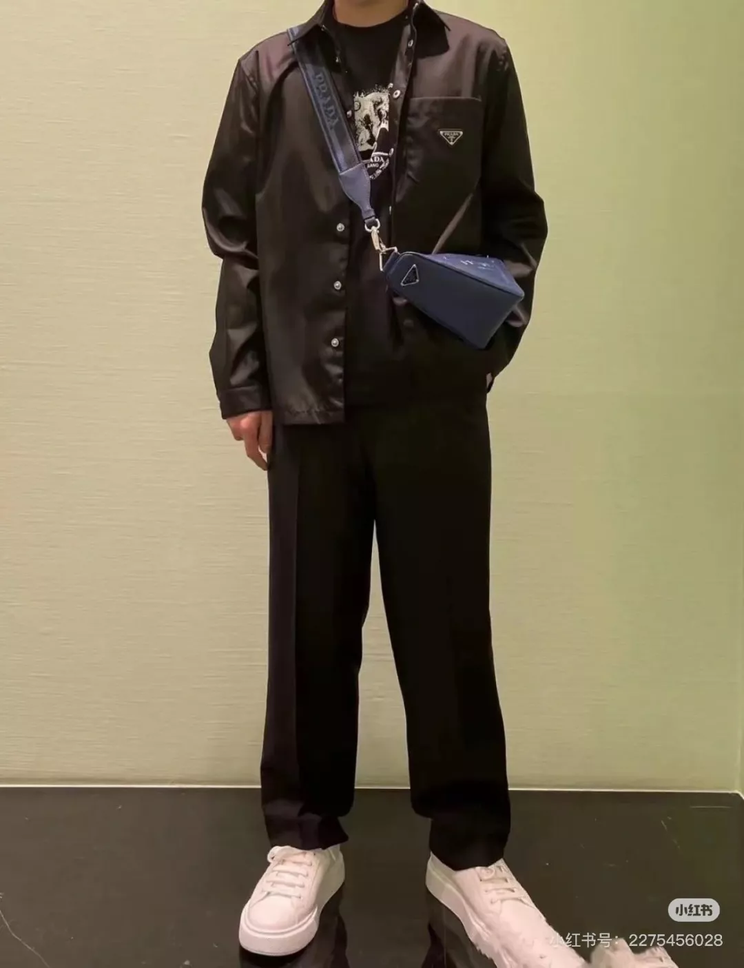 프라다 삼각 로고 재생 나일론 남녀공용 긴소매 셔츠 상세 이미지 15