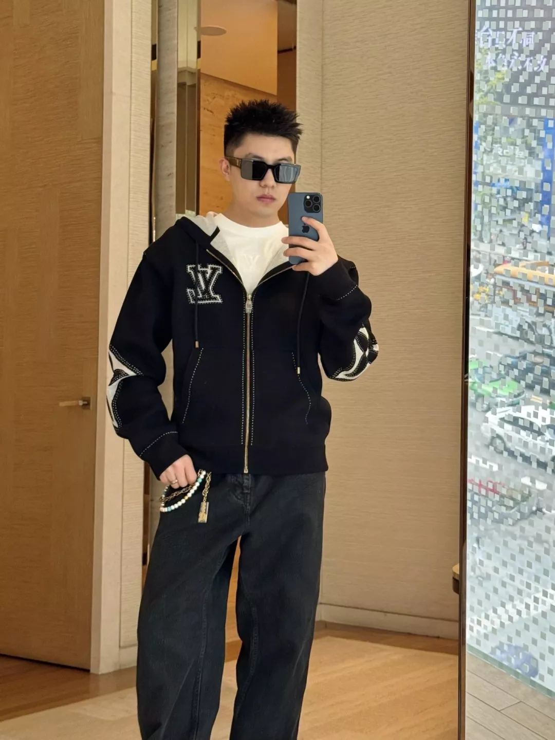 루이비통 로고 자카드 면 혼방 남녀공용 니트 재킷 상세 이미지 13