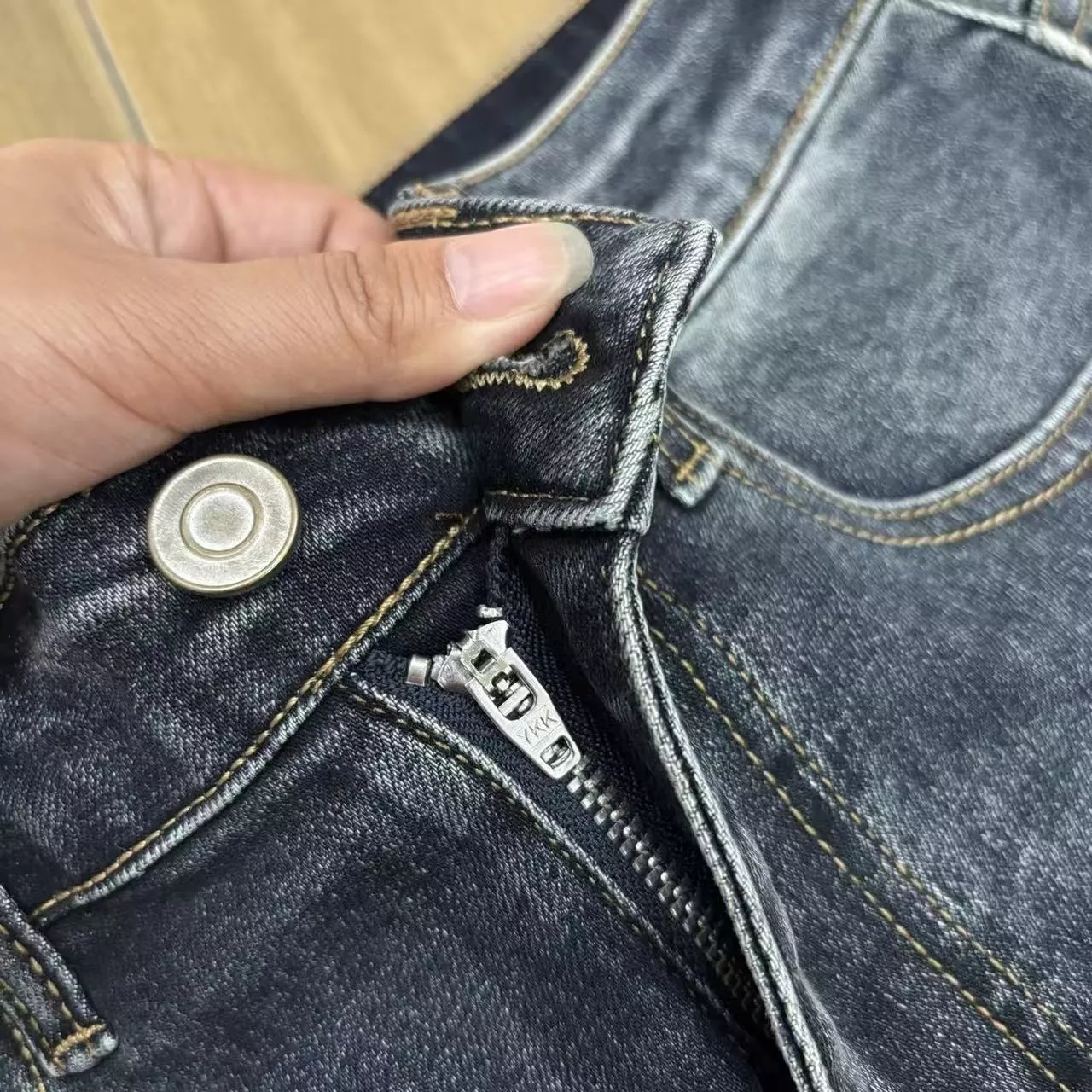 로에베 워싱 디자인 남녀공용 데님 팬츠 상세 이미지 8