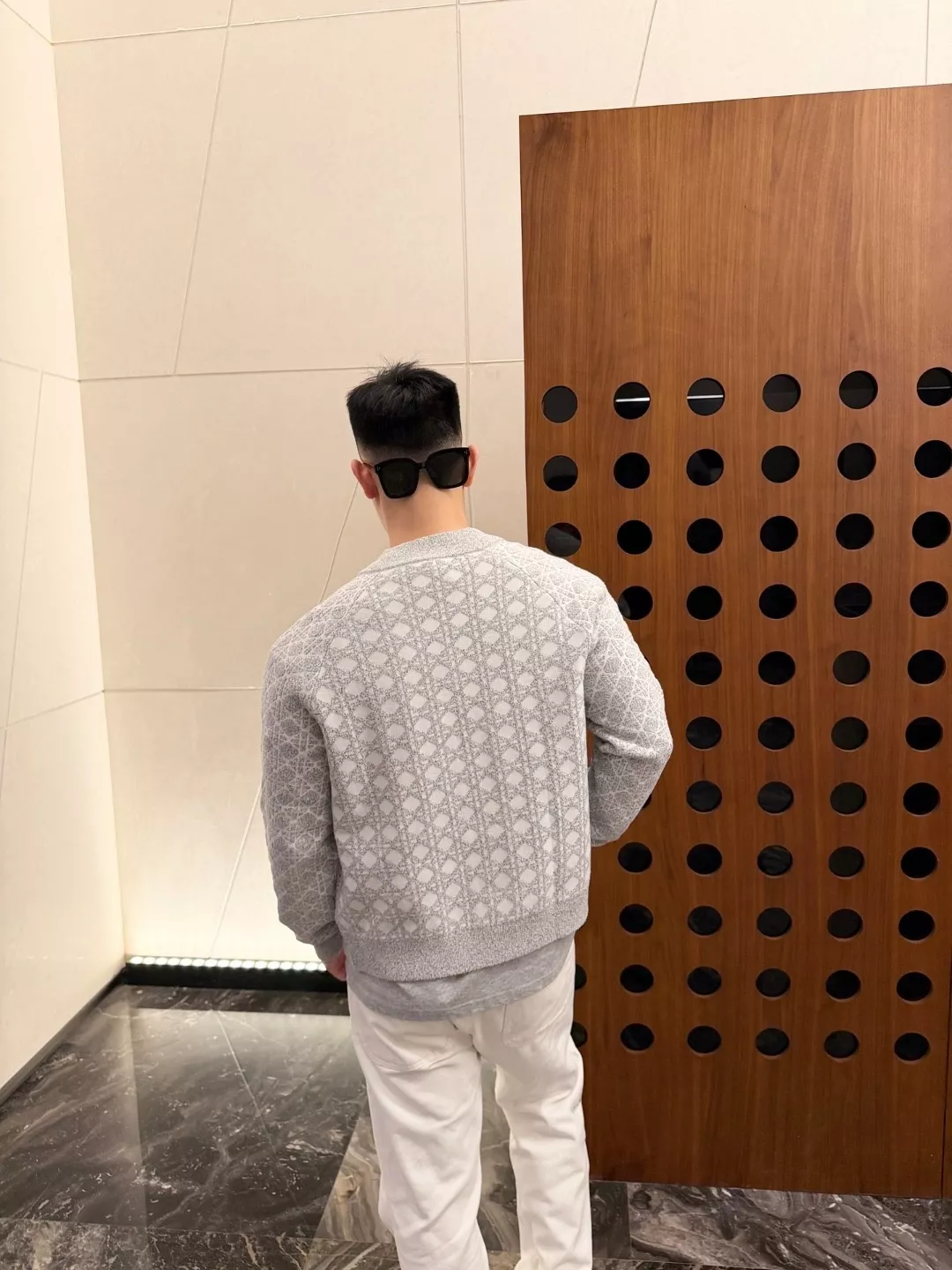 디올 자카드 격자 집업 남녀공용 니트 재킷 상세 이미지 18