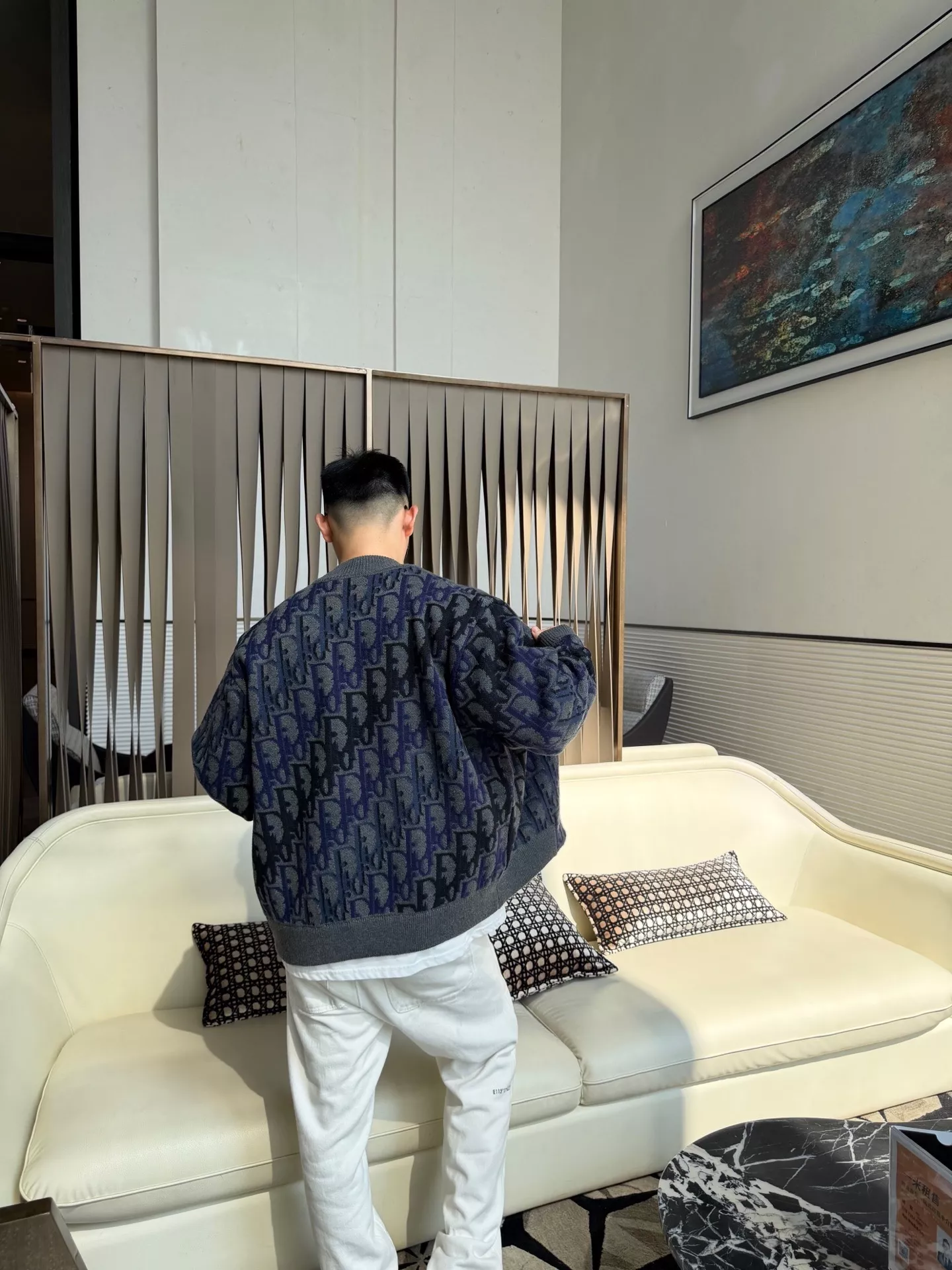 디올 그라데이션 자카드 남녀공용 니트 재킷 상세 이미지 14