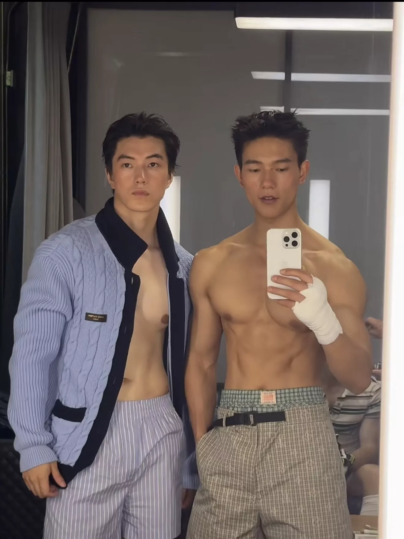 루이비통 케이블 짜임 남녀공용 니트 재킷 상세 이미지 19