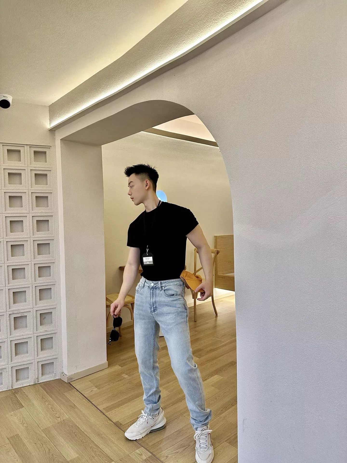 루이비통 워싱 뒤쪽 프린트 남녀공용 데님 팬츠 상세 이미지 13